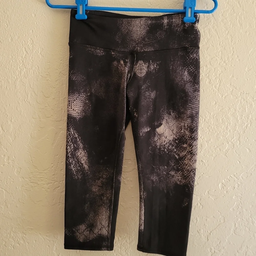 Alo Yoga Crops Size Small